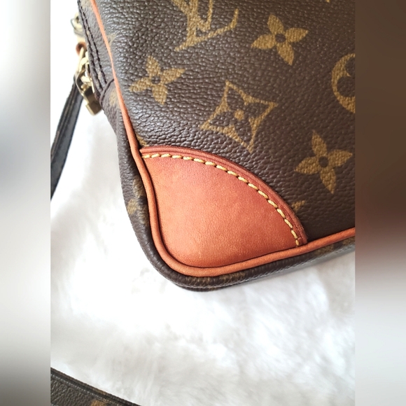 Louis Vuitton Monogram Amazon Crossbody bag - Picture 11 of 16